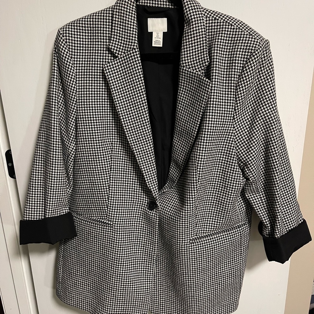 H&M Black and White Houndstooth Coat